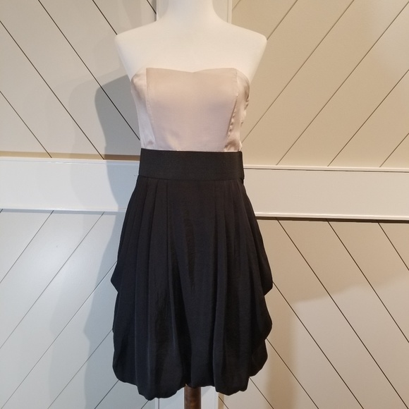 H&M Satin Sweetheart Bubble hem Dress - Picture 2 of 7